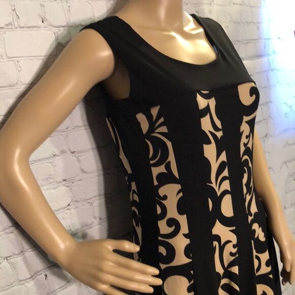 Enfocus Petite Geometric Print Fit & Flare… - Picture 5 of 10